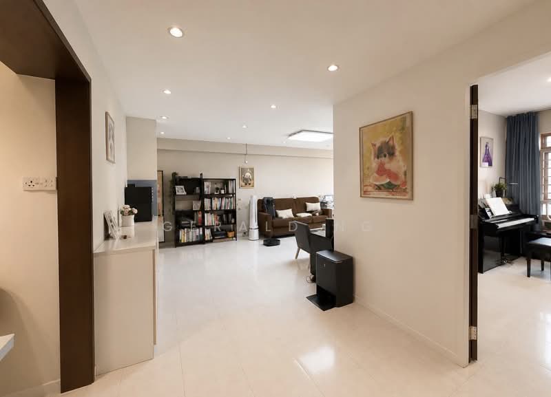 316C Anchorvale Link, 316C Anchorvale Link, 3 Bedrooms, 1,184 sqft, HDB Flat For Sale, by Gerald Ng, 500213484 - Living Room - PropertyGuru.com.sg