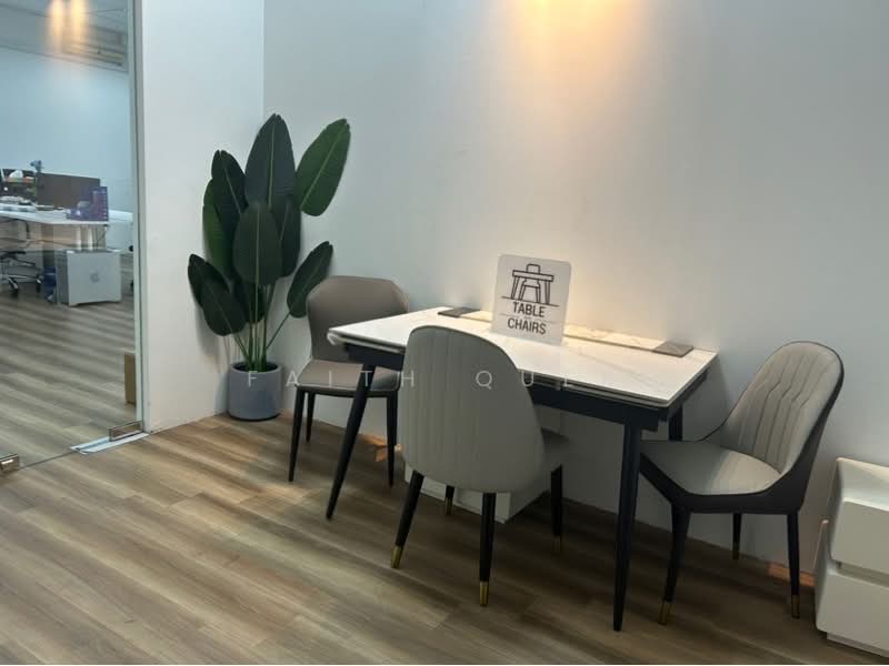 Unity Centre, 51 Bukit Batok Crescent, 1,561 sqft, Light Industrial (B1) For Sale, by Faith Quek, 500213512 - CommercialGuru.com.sg