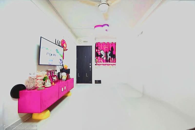94 Geylang Bahru, 94 Geylang Bahru, 2 Bedrooms, 731 sqft, HDB Flat For Rent, by Belle Lee, 500213522 - Living Room - PropertyGuru.com.sg