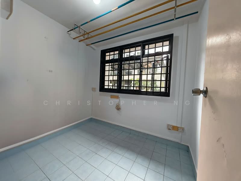 128 Lorong 1 Toa Payoh, 128 Lorong 1 Toa Payoh, 2 Bedrooms, 721 sqft, HDB Flat For Sale, by CHRISTOPHER NG, 500213527 - Interior - PropertyGuru.com.sg