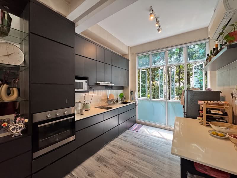 Eng Hoon Street, Eng Hoon Street, 5 Bedrooms, 2,644 sqft, Shophouse For Sale, by Lynn Tiang, 500213534 - Kitchen - PropertyGuru.com.sg