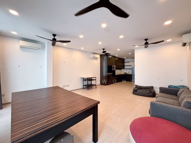 Tiong Bahru Residential Shophouse Inter-Terrace, Eng Hoon Street / Tiong Bahru Estate, 5 Bedrooms, 2,644 sqft, Terraced House For Sale, by Caryn Wong, 500213550 - Living Room - PropertyGuru.com.sg