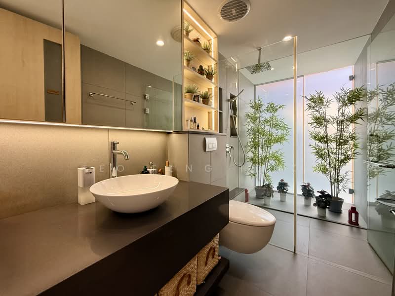 Serangoon Garden Estate, Cooling Close, 5 Bedrooms, 2,950 sqft, Corner Terrace For Sale, by Teo Teng Teng, 500213584 - Bathroom - PropertyGuru.com.sg