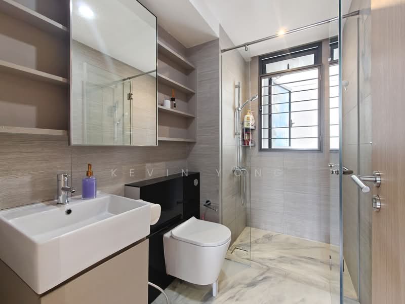 Parc Life, 27 Sembawang Crescent, 4 Bedrooms, 1,281 sqft, Executive Condominium For Sale, by Kevin Yong, 500213609 - Bathroom - PropertyGuru.com.sg