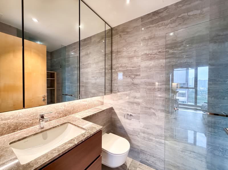 Fourth Avenue Residences, 2 Fourth Avenue, 2 Bedrooms, 721 sqft, Condominium For Sale, by Rachel Xu, 500213615 - Bathroom - PropertyGuru.com.sg