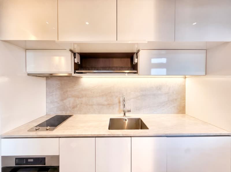 Fourth Avenue Residences, 2 Fourth Avenue, 2 Bedrooms, 721 sqft, Condominium For Sale, by Rachel Xu, 500213615 - Kitchen - PropertyGuru.com.sg