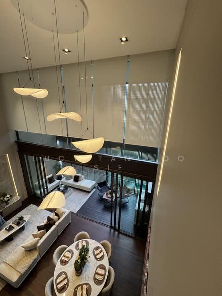 Lloyd SixtyFive, 65 Lloyd Road, 3 Bedrooms, 2,422 sqft, Condominium For Sale, by Lucy Tan Loo Sie, 500213617 - Living Room - PropertyGuru.com.sg