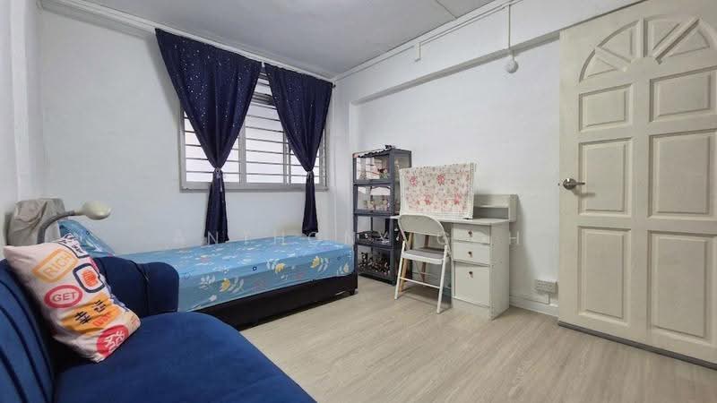 272 Yishun Street 22, 272 Yishun Street 22, Sembawang / Yishun, 3 Bedrooms, 904 sqft, HDB Flat For Sale, by Anthony Goh, 500213620 - Bedroom - PropertyGuru.com.sg