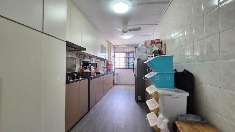 272 Yishun Street 22, 272 Yishun Street 22, Sembawang / Yishun, 3 Bedrooms, 904 sqft, HDB Flat For Sale, by Anthony Goh, 500213620 - Kitchen - PropertyGuru.com.sg