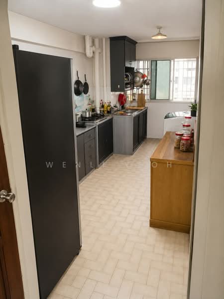 208 Yishun Street 21, 208 Yishun Street 21, 3 Bedrooms, 1,001 sqft, HDB Flat For Sale, by WENLI YEOH, 500213629 - Kitchen - PropertyGuru.com.sg