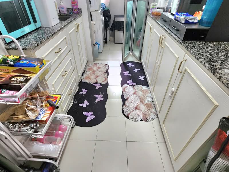 808C Chai Chee Road, 808C Chai Chee Road, 2 Bedrooms, 730 sqft, HDB Flat For Sale, by Syed Mohamad Aljunied, 500213633 - Kitchen - PropertyGuru.com.sg