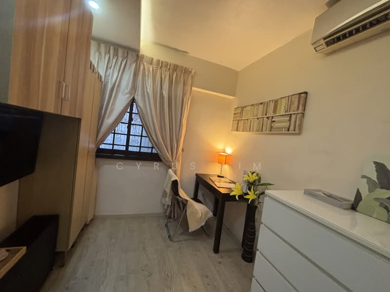 18 Cantonment Close, 18 Cantonment Close, 2 Bedrooms, 646 sqft, HDB Flat For Rent, by Cyrus Lim, 500213639 - Bedroom - PropertyGuru.com.sg