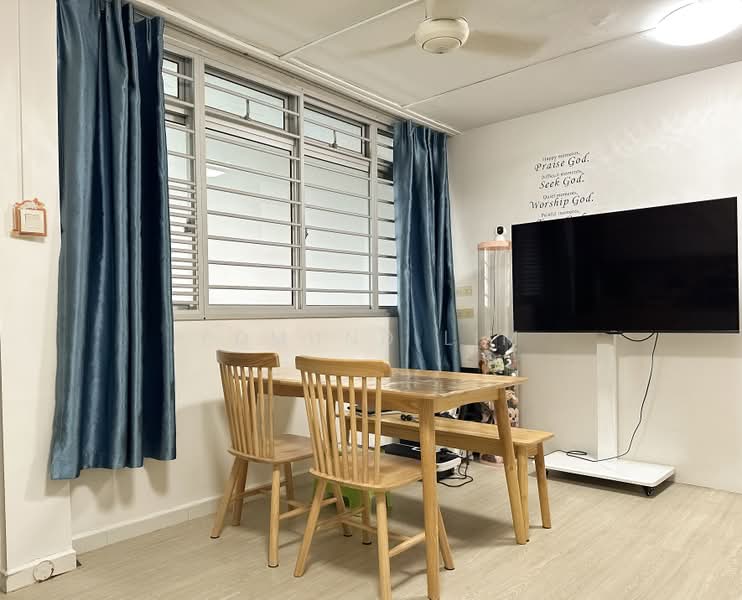 272 Yishun Street 22, 272 Yishun Street 22, 3 Bedrooms, 904 sqft, HDB Flat For Sale, by Edmund Lim, 500213641 - Dining Room - PropertyGuru.com.sg