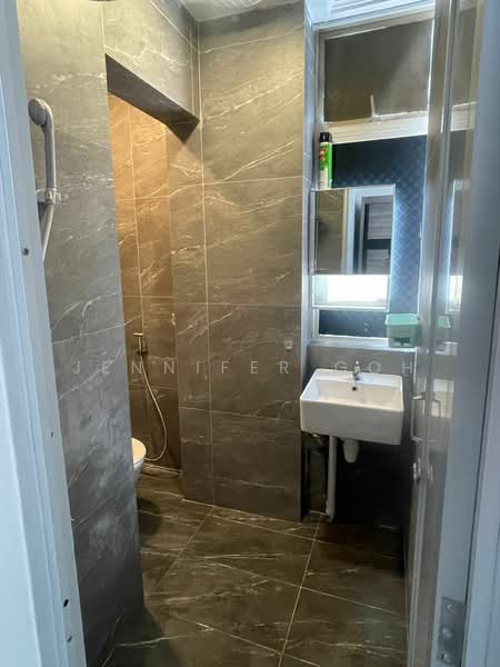 No. 26 lorong 36 geylang 398160, , Room Rental, 150 sqft, Walk-up Apartment For Rent, by Jennifer Goh, 500213642 - Bathroom - PropertyGuru.com.sg
