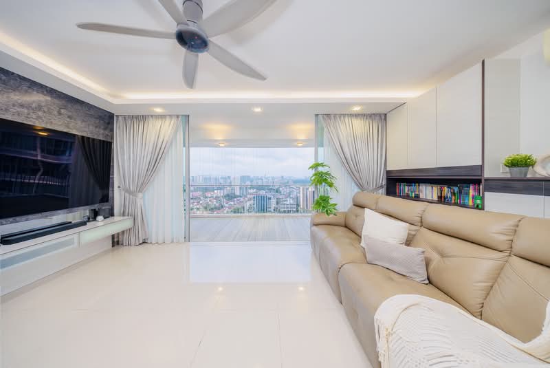 273A Bishan Street 24, 273A Bishan Street 24, 3 Bedrooms, 1,291 sqft, HDB Flat For Sale, by Ana Ng, 500213644 - Living Room - PropertyGuru.com.sg