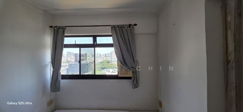 58 Strathmore Avenue, 58 Strathmore Avenue, 4 Bedrooms, 1,184 sqft, HDB Flat For Sale, by Jazrel Chin, 500213659 - Bedroom 2 view - PropertyGuru.com.sg