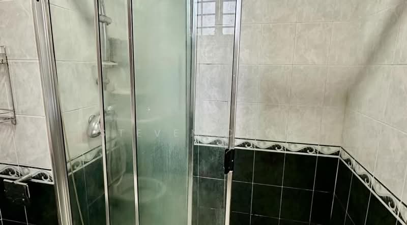 Westville, Westwood Avenue, Room Rental, 130 sqft, Terraced House For Rent, by Steven Choo, 500213663 - Bathroom - PropertyGuru.com.sg