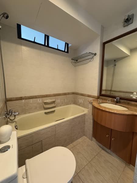 Regent Grove, 50 Choa Chu Kang North 7, 3 Bedrooms, 1,195 sqft, Condominium For Rent, by Kimchi Wong, 500213680 - Bathroom - PropertyGuru.com.sg