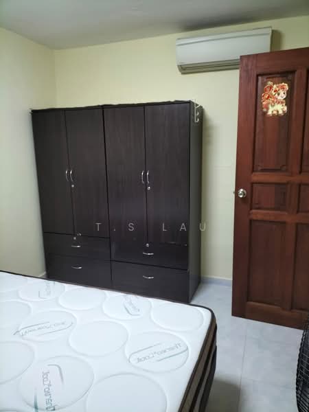 100 Lorong 1 Toa Payoh, 100 Lorong 1 Toa Payoh, Room Rental, 160 sqft, HDB Flat For Rent, by T.S Lau, 500213688 - Bedroom - PropertyGuru.com.sg