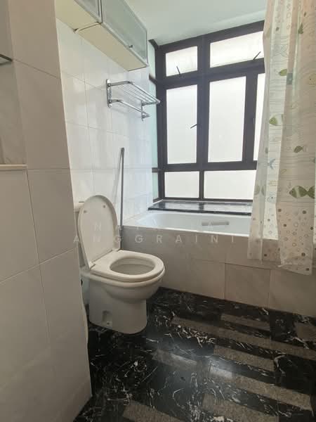 Amaninda, 329 Thomson Road, 1 Bedroom, 614 sqft, Condominium For Sale, by Natalia Anggraini, 500213690 - Bathroom - PropertyGuru.com.sg