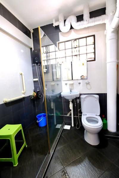 227 Choa Chu Kang Central, 227 Choa Chu Kang Central, Dairy Farm / Bukit Panjang / Choa Chu Kang, 3 Bedrooms, 1,130 sqft, HDB Flat For Sale, by Rony Ng, 500213694 - Bathroom - PropertyGuru.com.sg