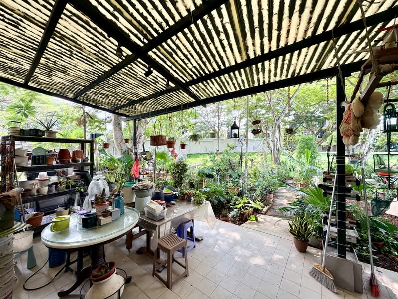 Freehold Landed in District 15, , 3 Bedrooms, 2,000 sqft, Terraced House For Sale, by Adrian Chay, 500213695 - PropertyGuru.com.sg