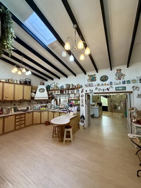 Freehold Landed in District 15, , 3 Bedrooms, 2,000 sqft, Terraced House For Sale, by Adrian Chay, 500213695 - PropertyGuru.com.sg