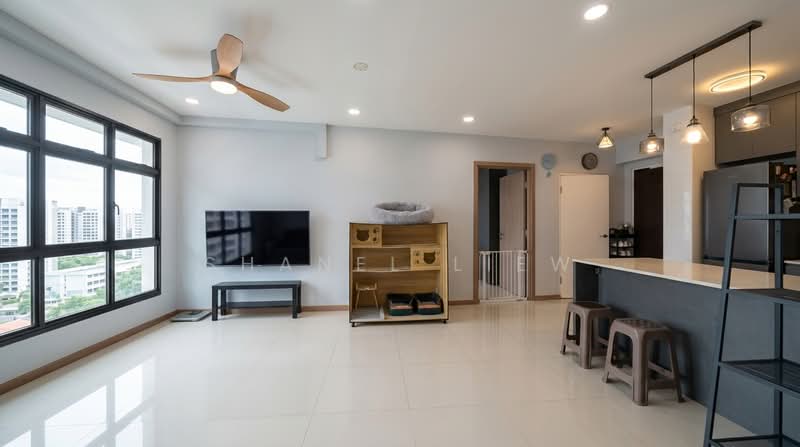 419D Northshore Drive, 419D Northshore Drive, 3 Bedrooms, 721 sqft, HDB Flat For Sale, by Shanel Liew, 500213696 - Living Room - PropertyGuru.com.sg