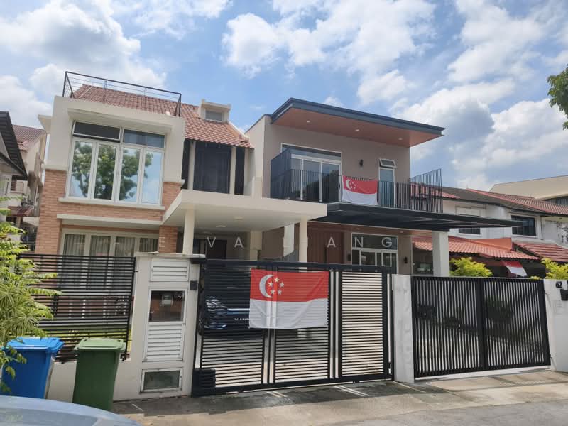 Hillview Garden Estate, 55 Jalan Dermawan, 4 Bedrooms, 2,500 sqft, Terraced House For Sale, by Elva Liang, 500213701 - Exterior - PropertyGuru.com.sg