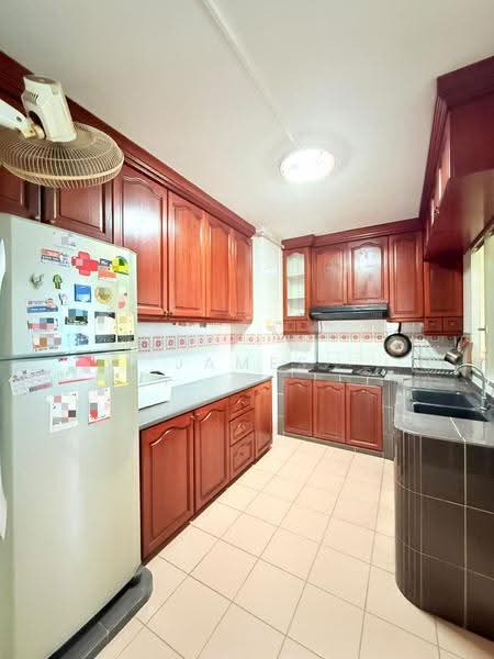 841 Woodlands Street 82, 841 Woodlands Street 82, Admiralty / Woodlands, 3 Bedrooms, 1,087 sqft, HDB Flat For Sale, by James Yeo, 500213706 - Kitchen - PropertyGuru.com.sg