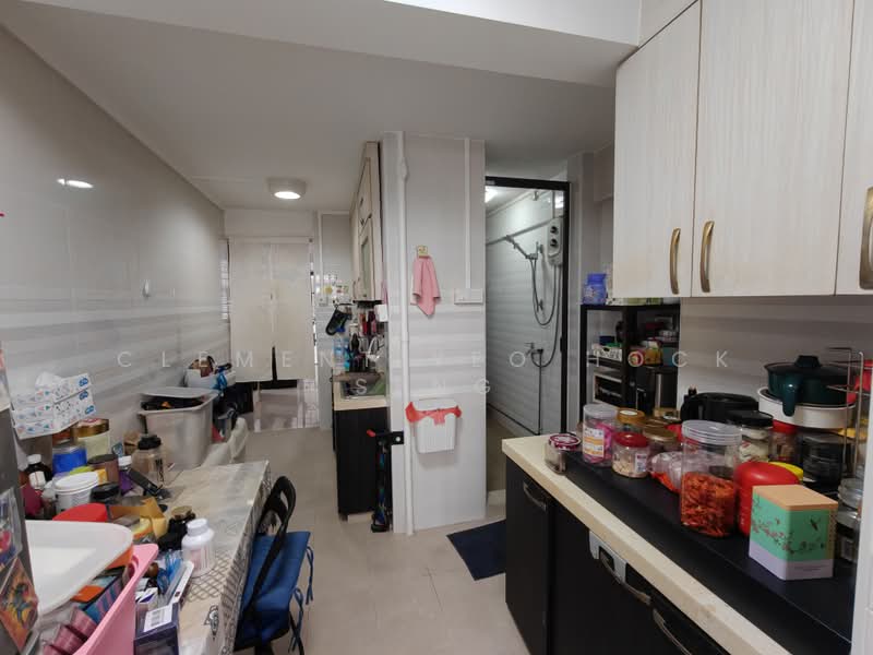 32 Jalan Bahagia, 32 Jalan Bahagia, 2 Bedrooms, 603 sqft, HDB Flat For Sale, by Clement Yeo Hock Seng, 500213718 - Kitchen - PropertyGuru.com.sg