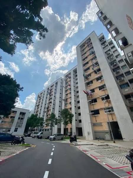 492 Jurong West Street 41, 492 Jurong West Street 41, 2 Bedrooms, 800 sqft, HDB Flat For Rent, by Vanessa Chuah, 500213729 - Exterior - PropertyGuru.com.sg