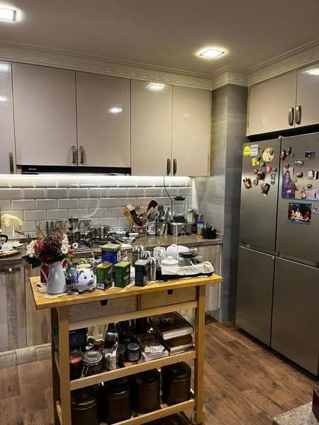 The Anchorage, 370 Alexandra Road, Alexandra / Commonwealth, 3 Bedrooms, 1,830 sqft, Condominium For Sale, by Gina Seng, 500213731 - Kitchen - PropertyGuru.com.sg