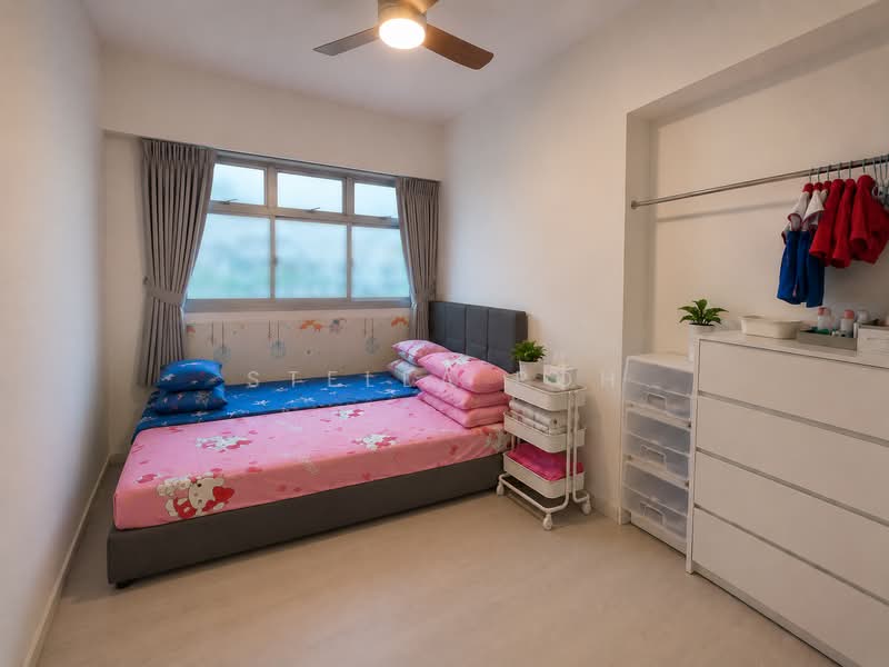 572 Choa Chu Kang Street 52, 572 Choa Chu Kang Street 52, 3 Bedrooms, 990 sqft, HDB Flat For Sale, by Stella Poh, 500213734 - Bedroom - PropertyGuru.com.sg