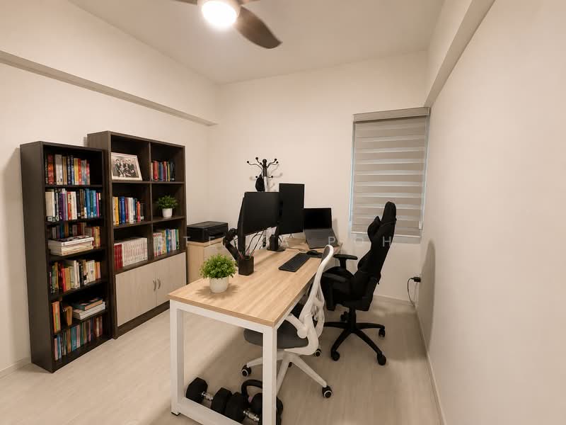 572 Choa Chu Kang Street 52, 572 Choa Chu Kang Street 52, 3 Bedrooms, 990 sqft, HDB Flat For Sale, by Stella Poh, 500213734 - Study - PropertyGuru.com.sg