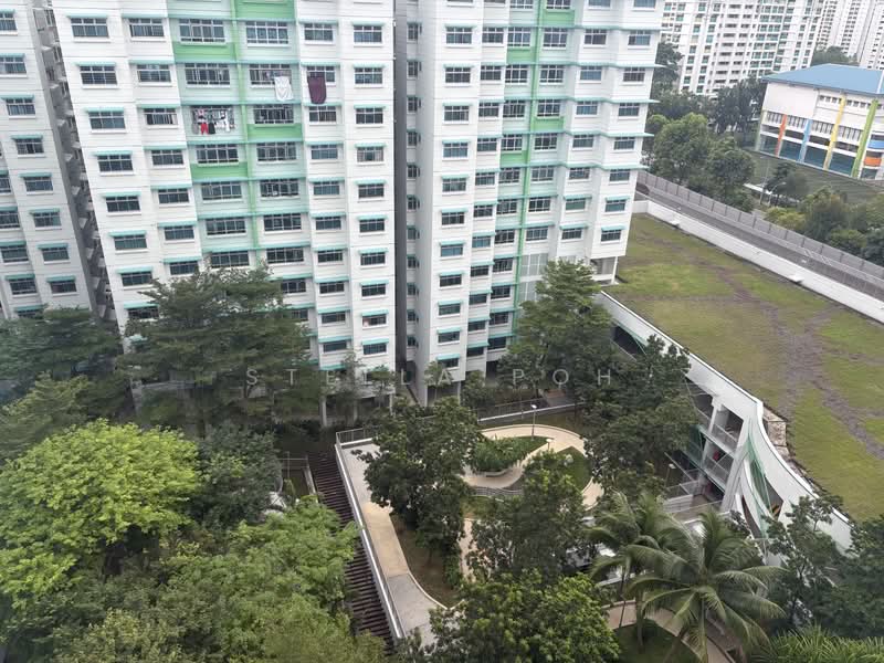 572 Choa Chu Kang Street 52, 572 Choa Chu Kang Street 52, 3 Bedrooms, 990 sqft, HDB Flat For Sale, by Stella Poh, 500213734 - Exterior - PropertyGuru.com.sg