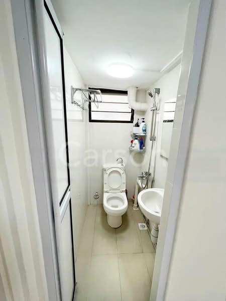 130 Bukit Merah View, 130 Bukit Merah View, 6 Bedrooms, 1,650 sqft, HDB Flat For Rent, by May Lin, 500213744 - Bathroom - PropertyGuru.com.sg