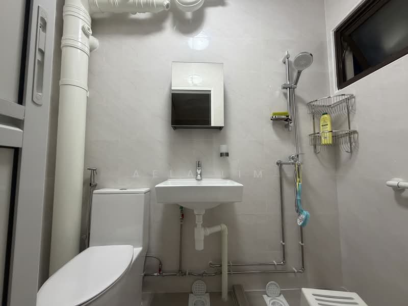 617 Ang Mo Kio Avenue 4, 617 Ang Mo Kio Avenue 4, Room Rental, 300 sqft, HDB Flat For Rent, by Aela Lim, 500213750 - PropertyGuru.com.sg