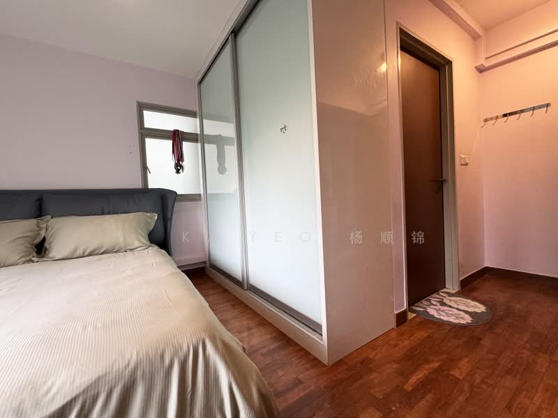 272D Sengkang Central, 272D Sengkang Central, 3 Bedrooms, 969 sqft, HDB Flat For Sale, by S. K. Yeo 杨顺锦, 500213759 - Bedroom - PropertyGuru.com.sg