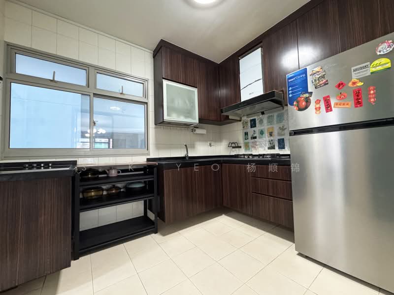 272D Sengkang Central, 272D Sengkang Central, 3 Bedrooms, 969 sqft, HDB Flat For Sale, by S. K. Yeo 杨顺锦, 500213759 - Kitchen - PropertyGuru.com.sg