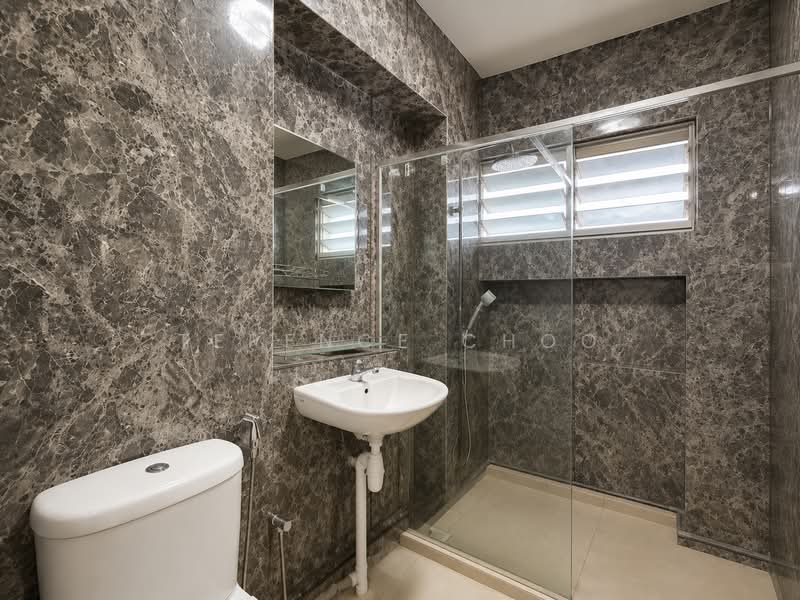 709 Jurong West Street 71, 709 Jurong West Street 71, 4 Bedrooms, 1,539 sqft, HDB Flat For Sale, by Terence Choo, 500213769 - Bathroom - PropertyGuru.com.sg
