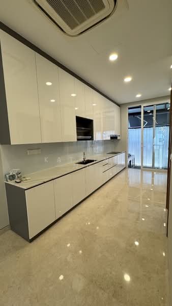 Coral Park, Pemimpin Place, 6 Bedrooms, 4,400 sqft, Terraced House For Sale, by Katrina Ng, 500213781 - Kitchen - PropertyGuru.com.sg