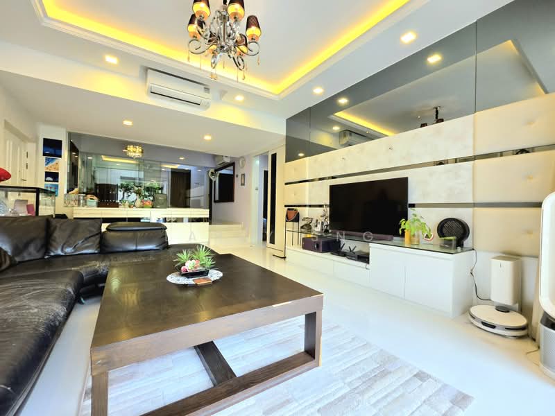 Torie Mansion, 75-75D Everitt Road, 3 Bedrooms, 1,356 sqft, Condominium For Sale, by Larry Sng, 500213785 - Living Room - PropertyGuru.com.sg