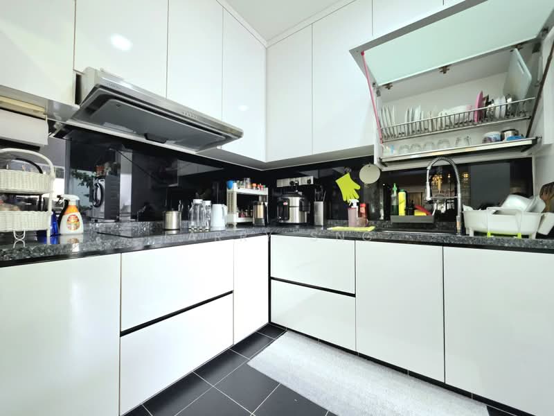 Torie Mansion, 75-75D Everitt Road, 3 Bedrooms, 1,356 sqft, Condominium For Sale, by Larry Sng, 500213785 - Kitchen - PropertyGuru.com.sg