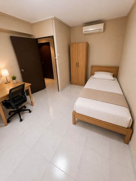 877 Woodlands Avenue 9, 877 Woodlands Avenue 9, Room Rental, 100 sqft, HDB Flat For Rent, by Marcus Ng, 500213787 - Bedroom - PropertyGuru.com.sg
