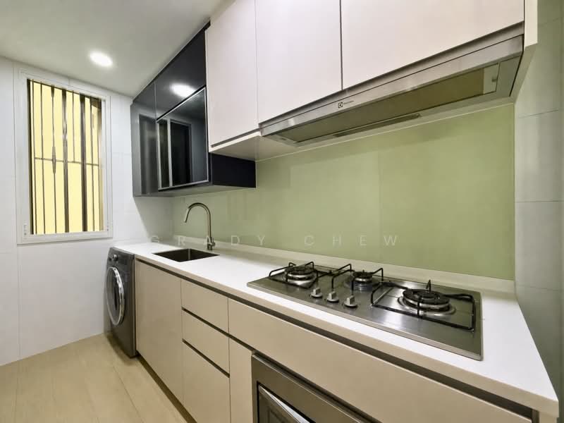 Forestville, 22 Woodlands Drive 16, 3 Bedrooms, 1,033 sqft, Executive Condominium For Sale, by Grady Chew, 500213788 - Kitchen - PropertyGuru.com.sg