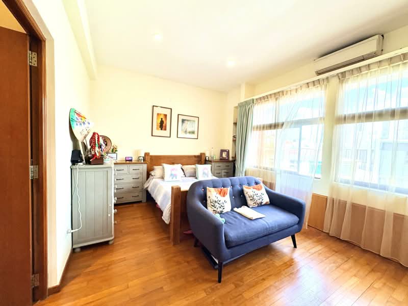 The Hacienda, 1 Hacienda Grove, 2 Bedrooms, 1,561 sqft, Condominium For Sale, by Adeline Oh, 500213794 - Master-Bedroom - PropertyGuru.com.sg