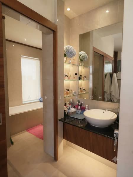 The Hacienda, 1 Hacienda Grove, 2 Bedrooms, 1,561 sqft, Condominium For Sale, by Adeline Oh, 500213794 - Master-Bedroom Vanity - PropertyGuru.com.sg