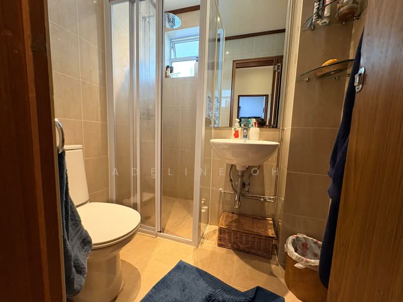 The Hacienda, 1 Hacienda Grove, 2 Bedrooms, 1,561 sqft, Condominium For Sale, by Adeline Oh, 500213794 - Common Bathroom - PropertyGuru.com.sg