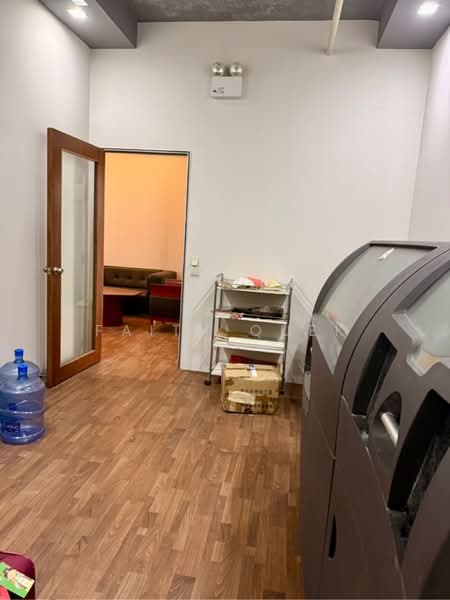 Wcega Tower, 21 Bukit Batok Crescent, 958 sqft, Light Industrial (B1) For Sale, by Faith Quek, 500213799 - CommercialGuru.com.sg